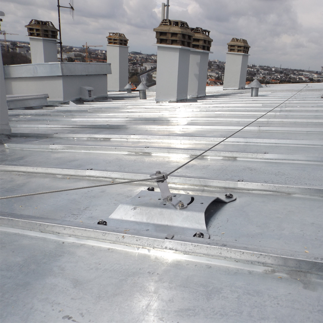 Ligne de vie sur toiture aluminium